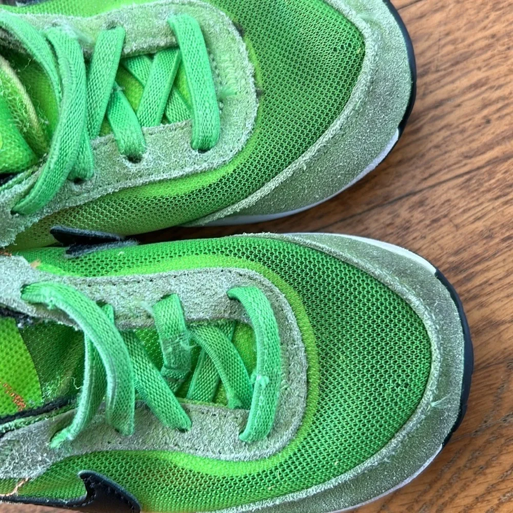 Nike Waffle One Toddler Electric Green Sneakers Size 7